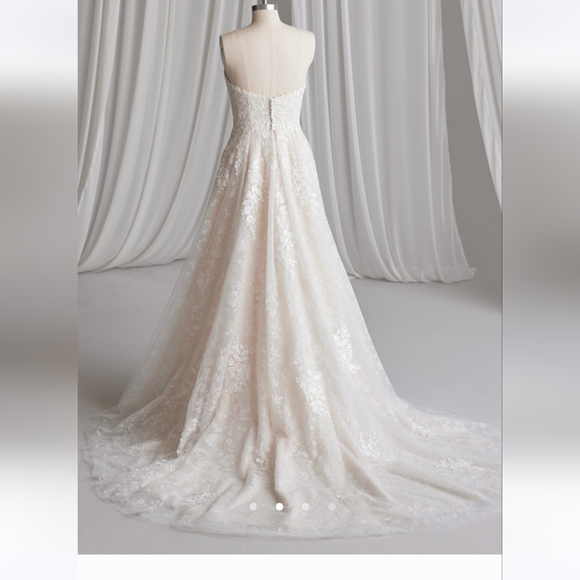 Maggie Sottero Chelsea Size 12 - Picture 3 of 8